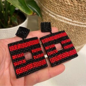 Black & Red Striped Seed Bead Square Earrings